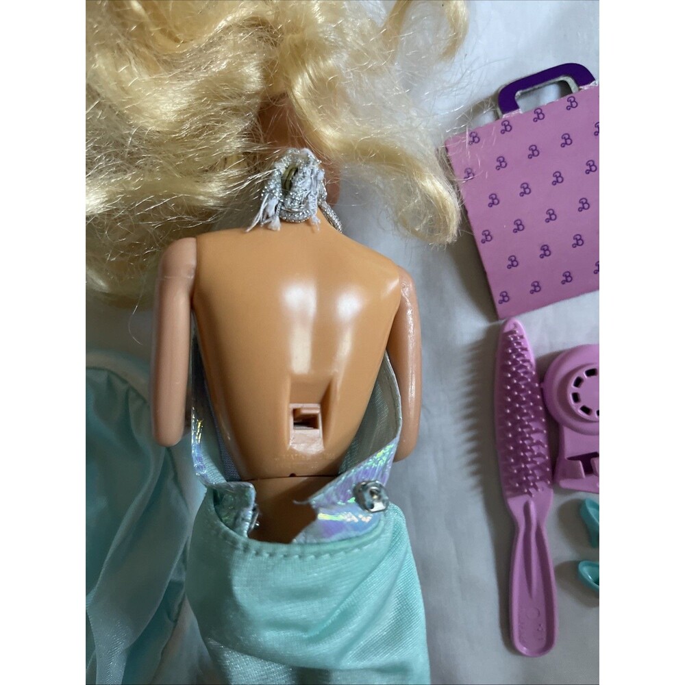 VTG 1985 Magic Moves Barbie Works! Philippines Many Accessories Shoes Etc - Picture 8 of 12
